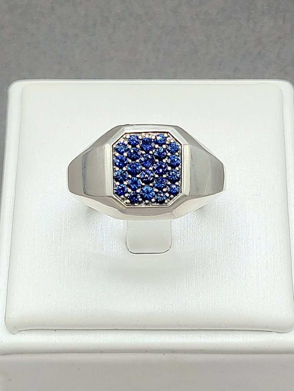 David Yurman Streamline Signet Ring w/ Blue Sapphires - 14mm - Size 9